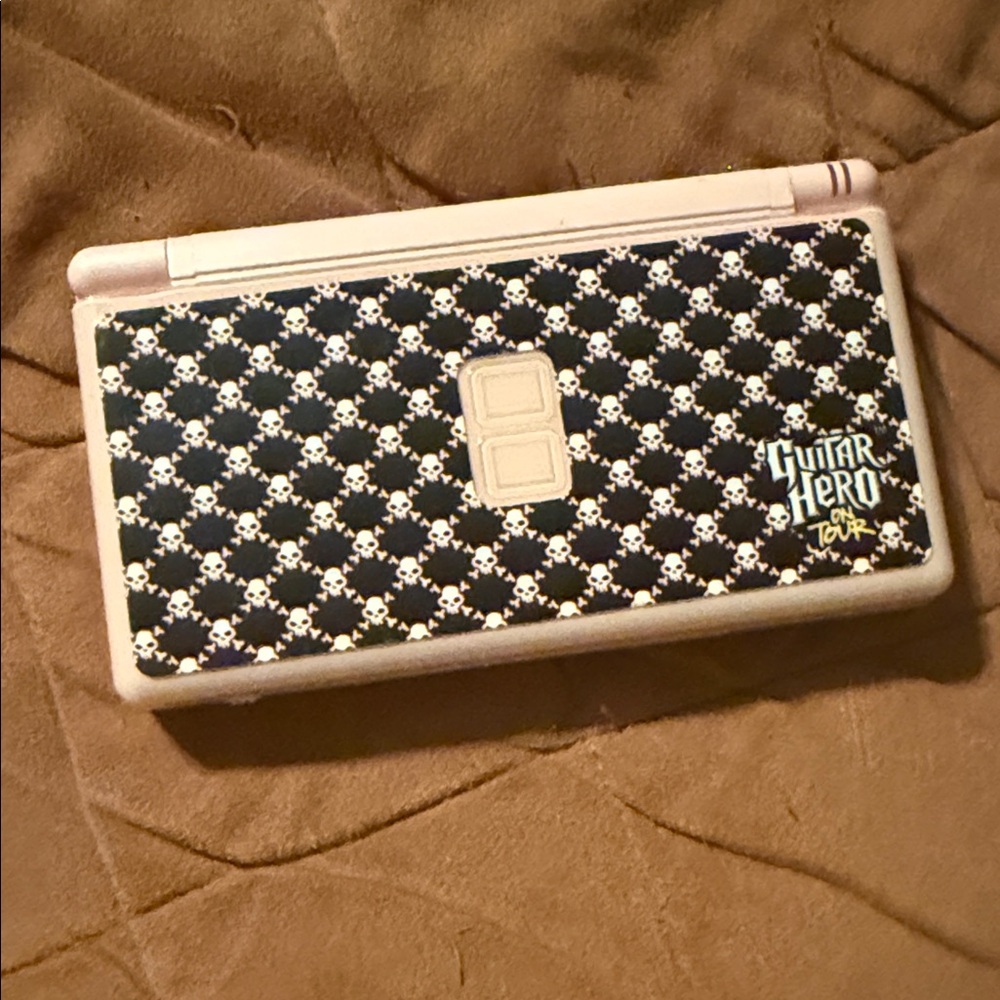 Nintendo DS Lite Pink Handheld Console